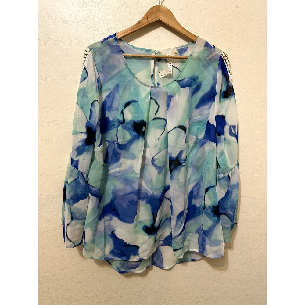 Womans Watercolor Top Size 1X Floral Boho Beachy Peasant‎ Vacay Travel Career